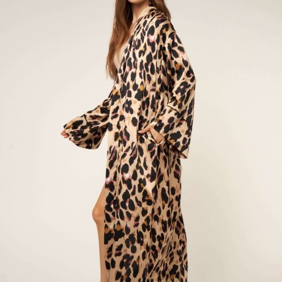 Maxi Leopard Kimono - Picture 10 of 10